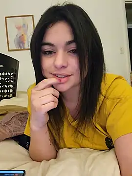 Snapshot of makemesmiley chatting on October 28, 7:01 am makemesmiley online show from October 28, 7:01 am