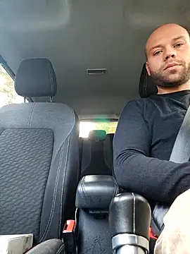 Snapshot of superdick3204 chatting on October 24, 11:06 am superdick3204 online show from October 24, 11:06 am