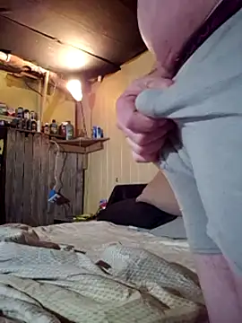 Snapshot of hesjustafriend chatting on February 24, 8:49 am hesjustafriend online show from February 24, 8:49 am