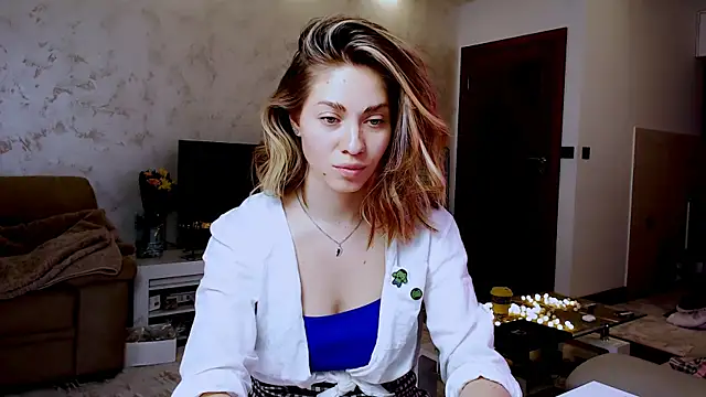 Snapshot of Eroticgiftxxx chatting on March 10, 11:10 am Eroticgiftxxx online show from March 10, 11:10 am