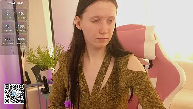 Snapshot of mon_lola chatting on January 30, 6:35 am mon lola online show from January 30, 6:35 am