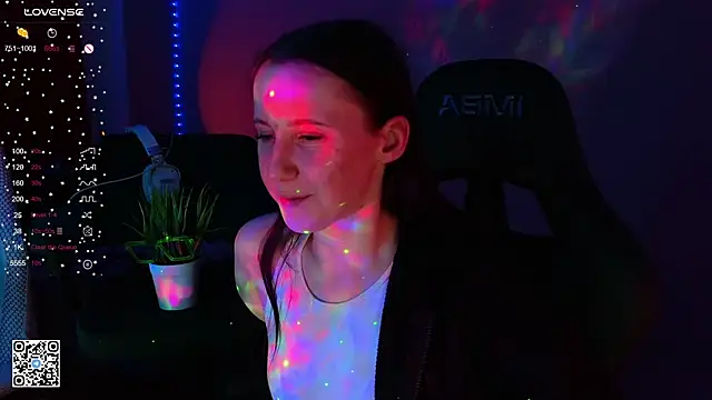 Snapshot of mon_lola chatting on February 28, 7:25 pm mon lola online show from February 28, 7:25 pm