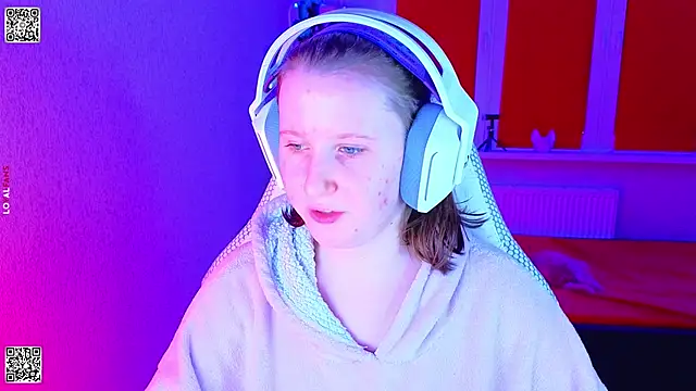 Snapshot of mon_lola chatting on November 30, 4:55 pm mon lola online show from November 30, 4:55 pm