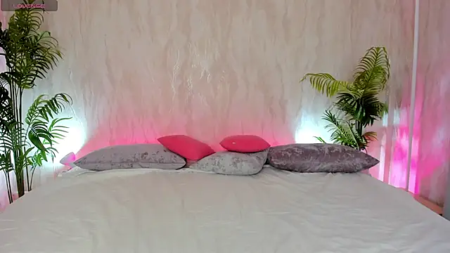 passi lover online show from February 20, 1:57 am