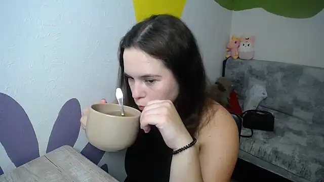 mini girly online show from September 22, 12:18 pm