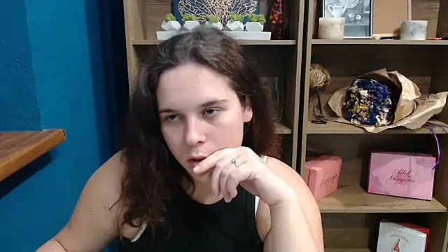 mini girly online show from October 4, 2:59 pm