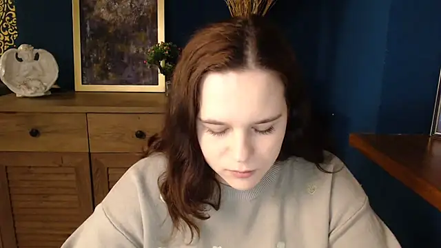 mini girly online show from December 18, 2:23 pm