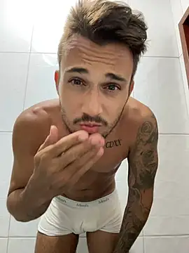 carvalhofelipe online show from January 15, 9:20 pm