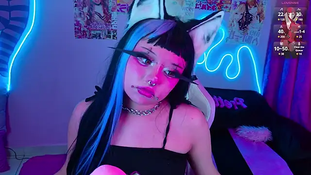 LaytonBox online show from February 17, 11:09 pm