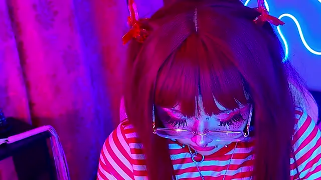 LaytonBox online show from February 28, 6:32 am