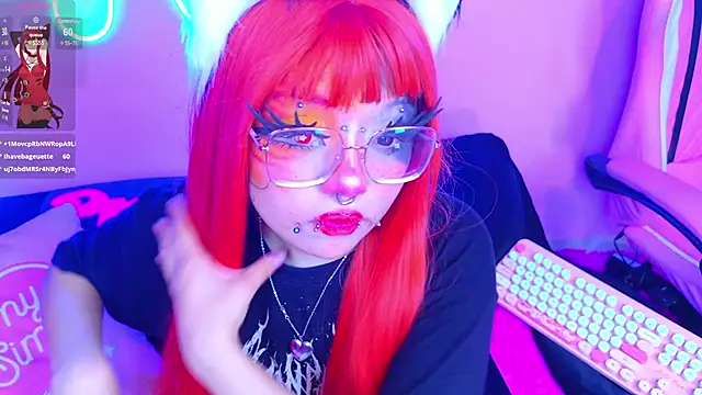 LaytonBox online show from March 15, 9:19 am