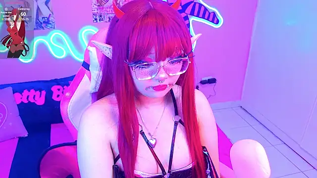 LaytonBox online show from March 17, 9:45 pm