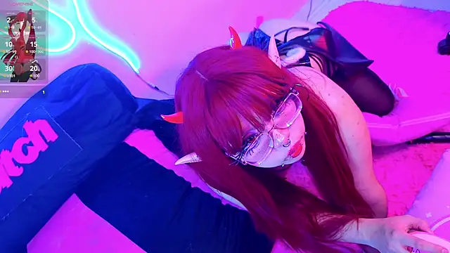 LaytonBox online show from March 18, 4:04 am