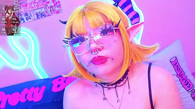 LaytonBox online show from March 19, 12:37 am