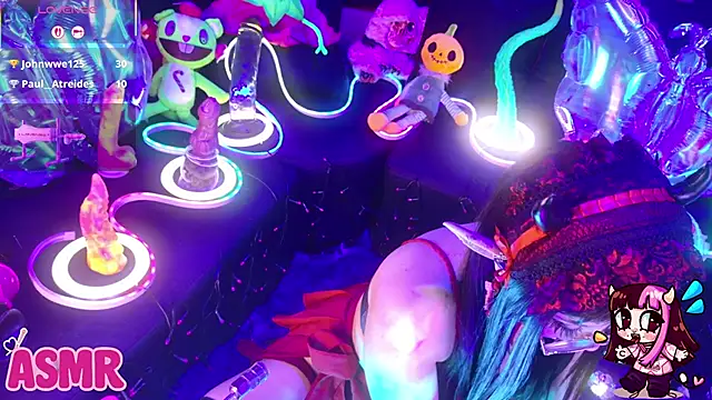 LaytonBox online show from February 21, 2:07 pm