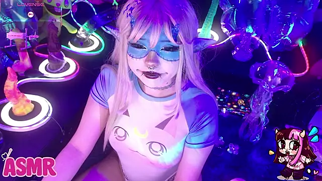 LaytonBox online show from February 22, 2:48 pm