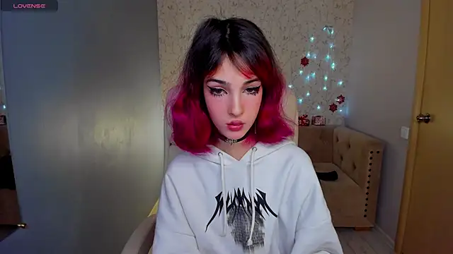 Snapshot of Ink__pleasure chatting on January 8, 2:03 pm Ink pleasure online show from January 8, 2:03 pm