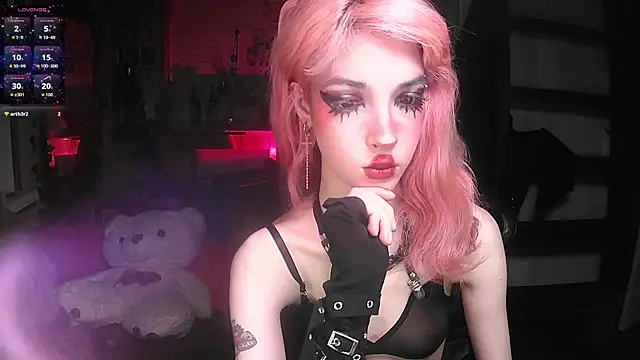 Ink  pleasure online show from November 8, 1:06 am