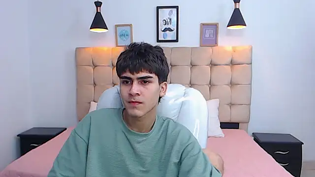 Tommy18   online show from January 18, 6:13 am