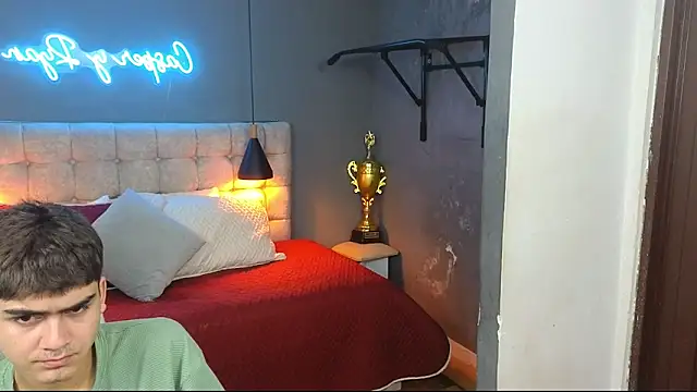 Tommy18   online show from February 25, 5:30 am