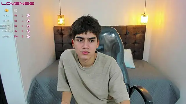 Tommy18   online show from March 19, 1:54 am