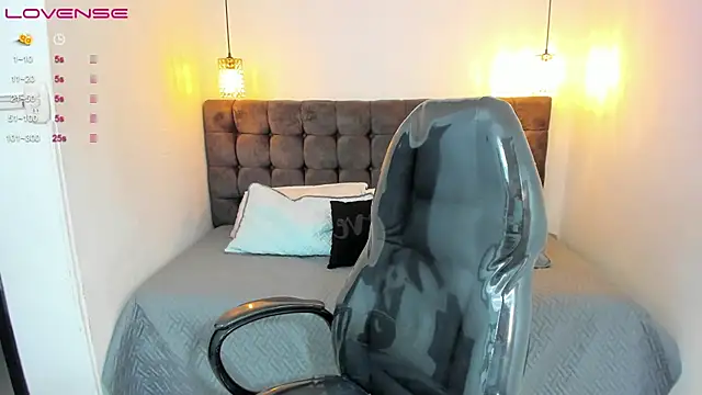 Tommy18   online show from March 19, 4:57 am