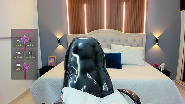 Tommy18   online show from October 14, 3:51 am