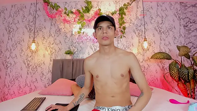 Bonny and carrot online show from February 19, 7:10 pm