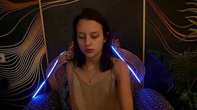 AnnaElys online show from January 31, 8:54 pm