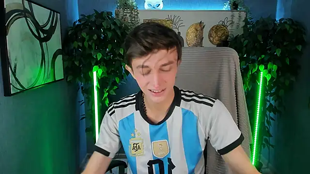 John Weasley online show from November 12, 11:54 am