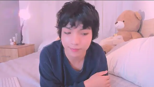 AllanYong18 online show from September 29, 8:30 am