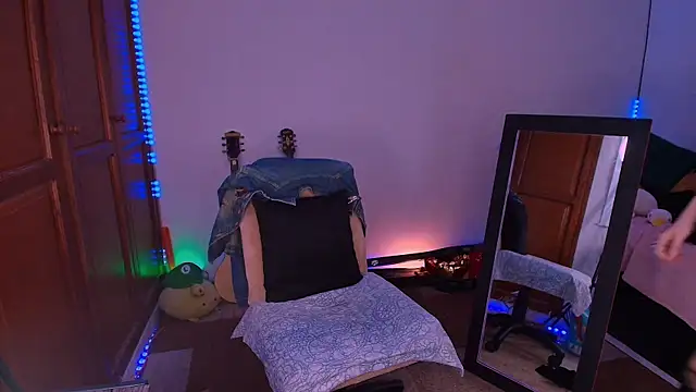 Snapshot of antonelawow chatting on November 13, 8:52 pm antonelawow online show from November 13, 8:52 pm