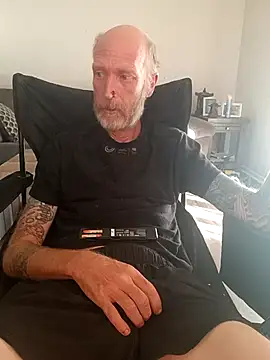 Snapshot of filthymind619 chatting on October 13, 2:17 pm filthymind619 online show from October 13, 2:17 pm