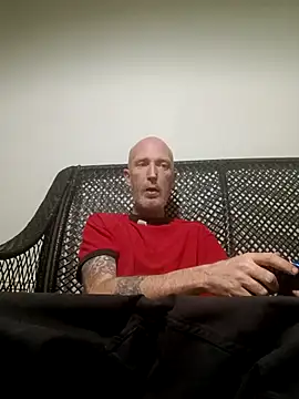 Snapshot of filthymind619 chatting on April 6, 4:19 pm filthymind619 online show from April 6, 4:19 pm