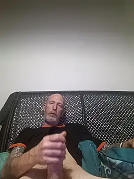 Snapshot of filthymind619 chatting on April 20, 4:43 pm filthymind619 online show from April 20, 4:43 pm