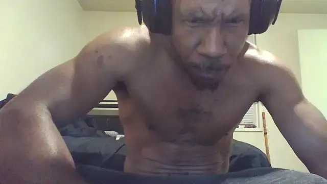 Snapshot of MrDaddyBbSnake chatting on September 13, 4:01 am MrDaddyBbSnake online show from September 13, 4:01 am
