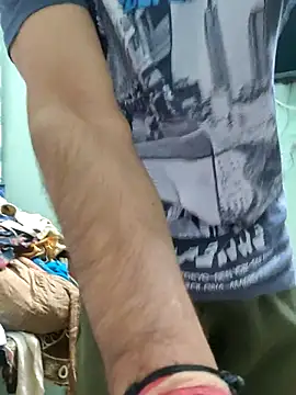 TOPMOON001 online show from November 20, 5:18 am