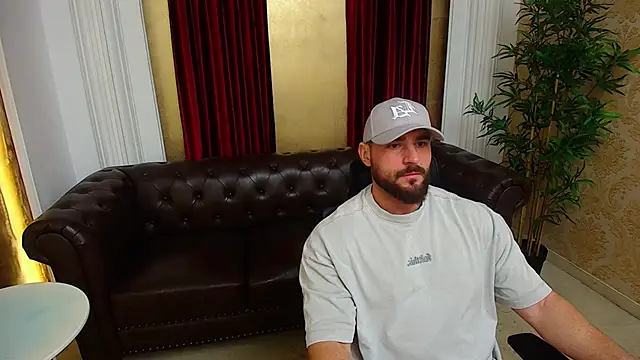 AdamJamesonn online show from December 3, 5:48 am