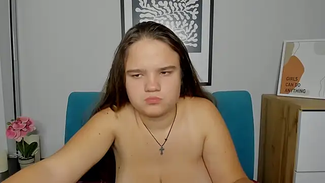 AdeleCruz online show from November 4, 8:13 am