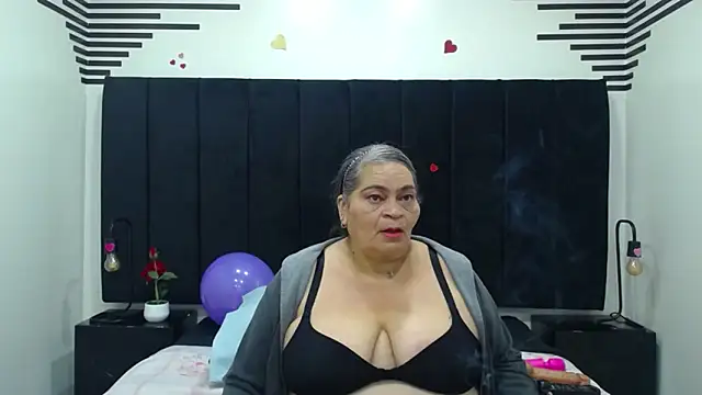 VickyBoobss online show from March 14, 12:43 pm