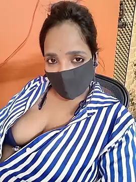 Lolitatamil online show from April 20, 7:48 pm