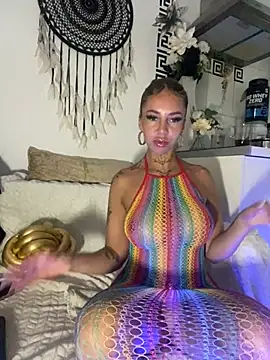 CheekyChels online show from March 20, 6:31 pm