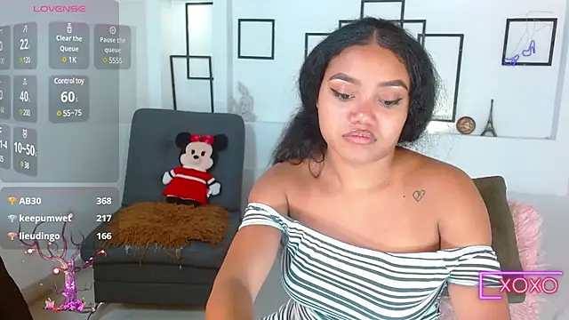 JasmineRose7 online show from March 17, 8:07 am