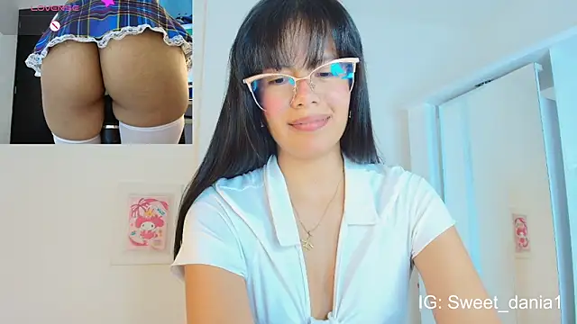 sweet dania  online show from March 14, 5:05 am