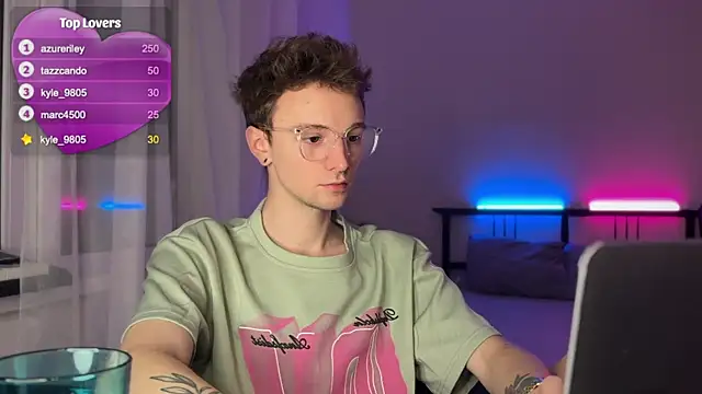 Snapshot of Calvin_Polanski chatting on January 10, 7:43 pm Calvin Polanski online show from January 10, 7:43 pm