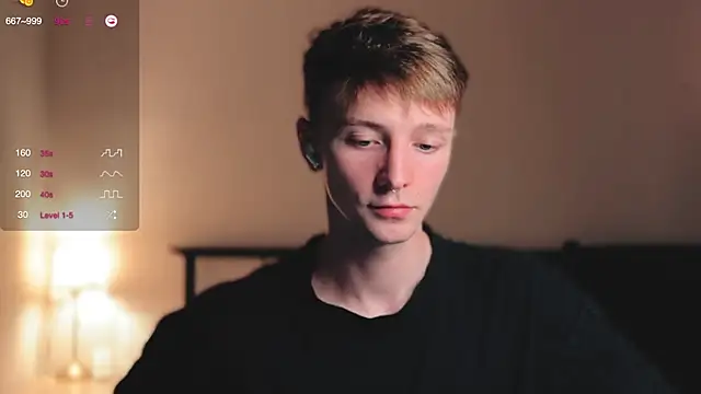 Snapshot of Calvin_Polanski chatting on September 30, 6:13 pm Calvin Polanski online show from September 30, 6:13 pm