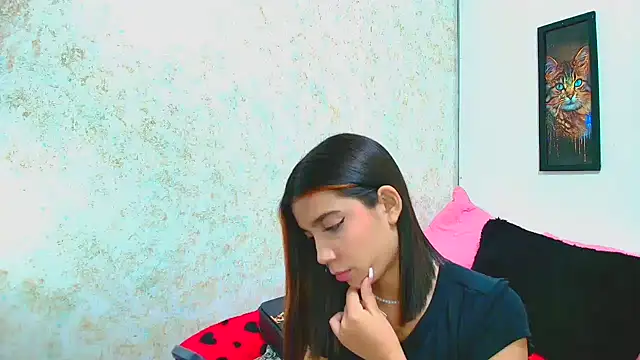 Rousse violett online show from March 11, 11:15 pm