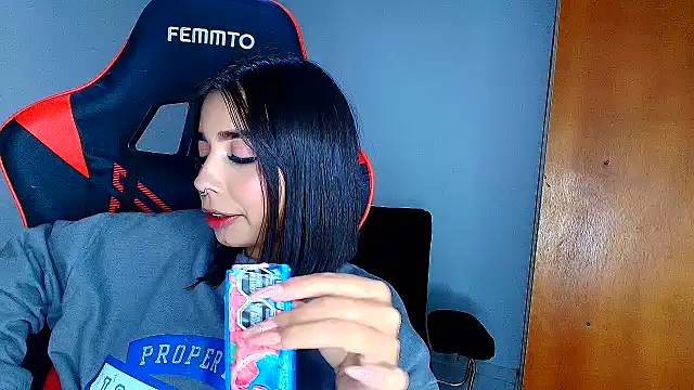 Rousse violett online show from February 15, 1:02 am