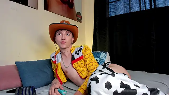 Snapshot of jeremy_salvatore chatting on January 15, 12:04 pm jeremy salvatore online show from January 15, 12:04 pm