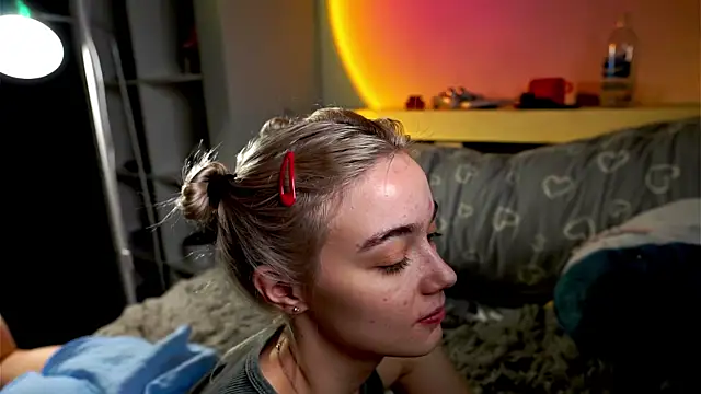 ileanacampbe online show from January 27, 5:58 am